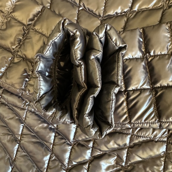 The North Face ThermoBall Hooded Parka Vegan Down Alternative - Picture 8 of 15